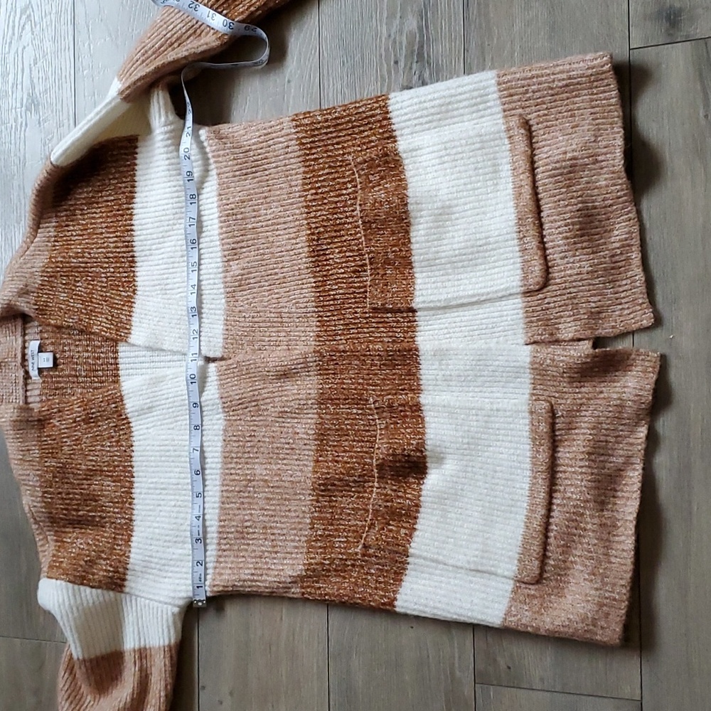 Cardigan From 9 West - Picture 5 of 9
